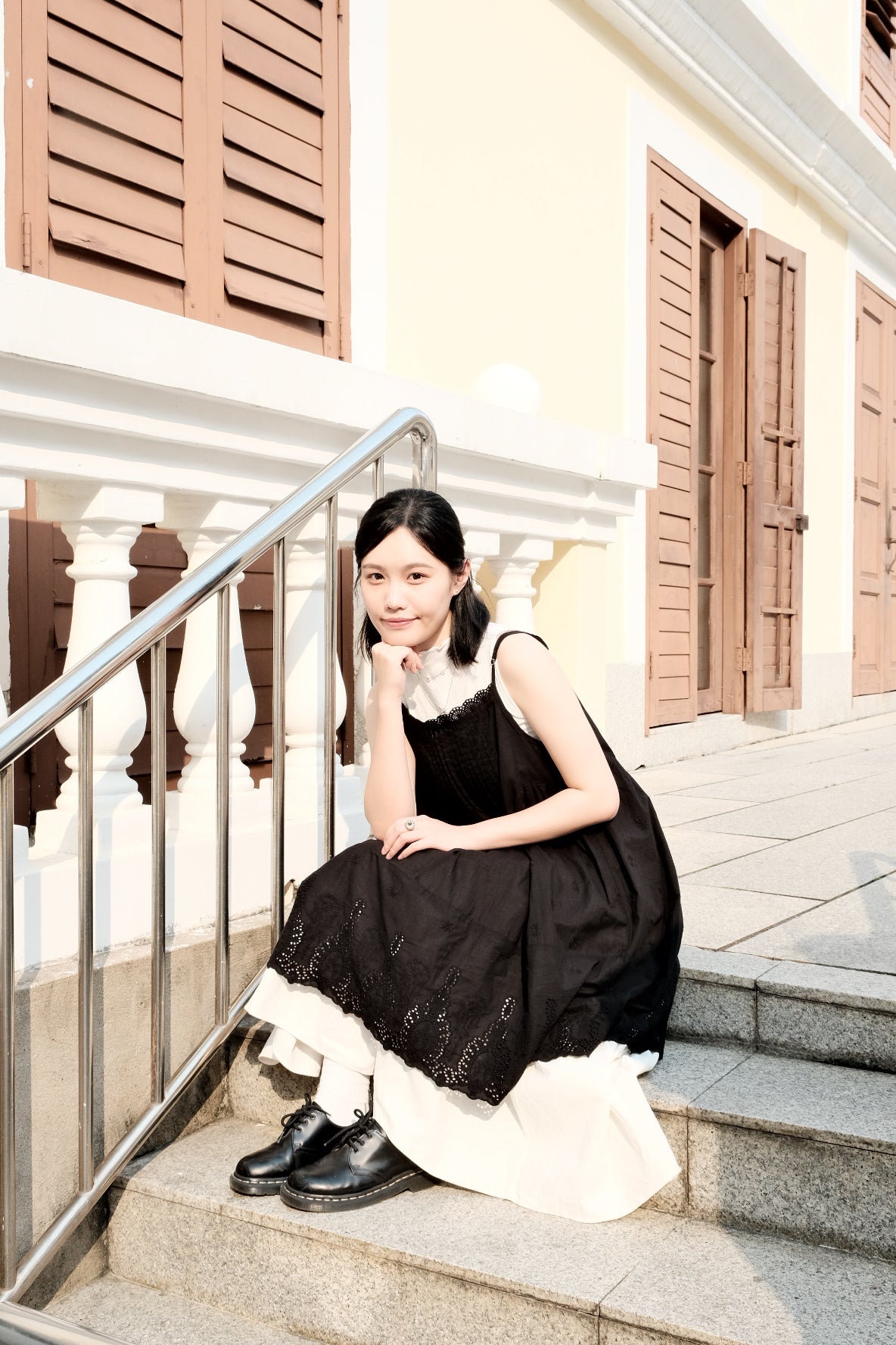 Soft Lace Layered Sleeveless Dress