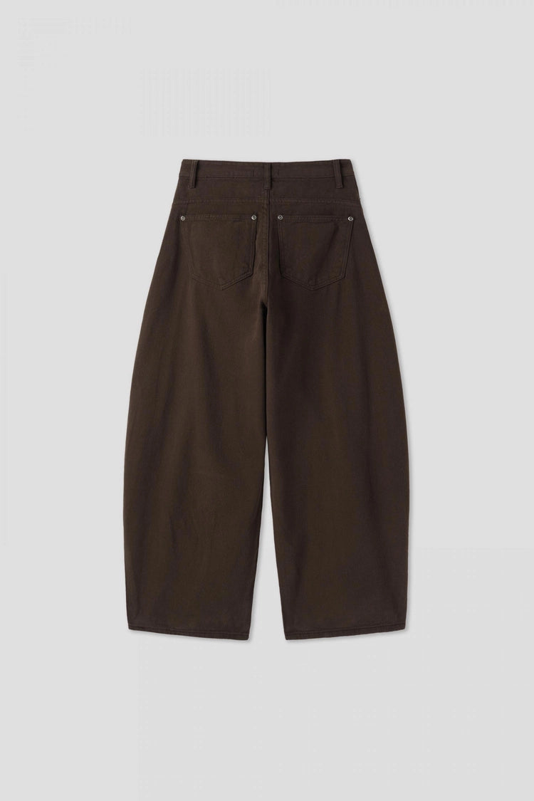 Pleated Curved Blade Pants