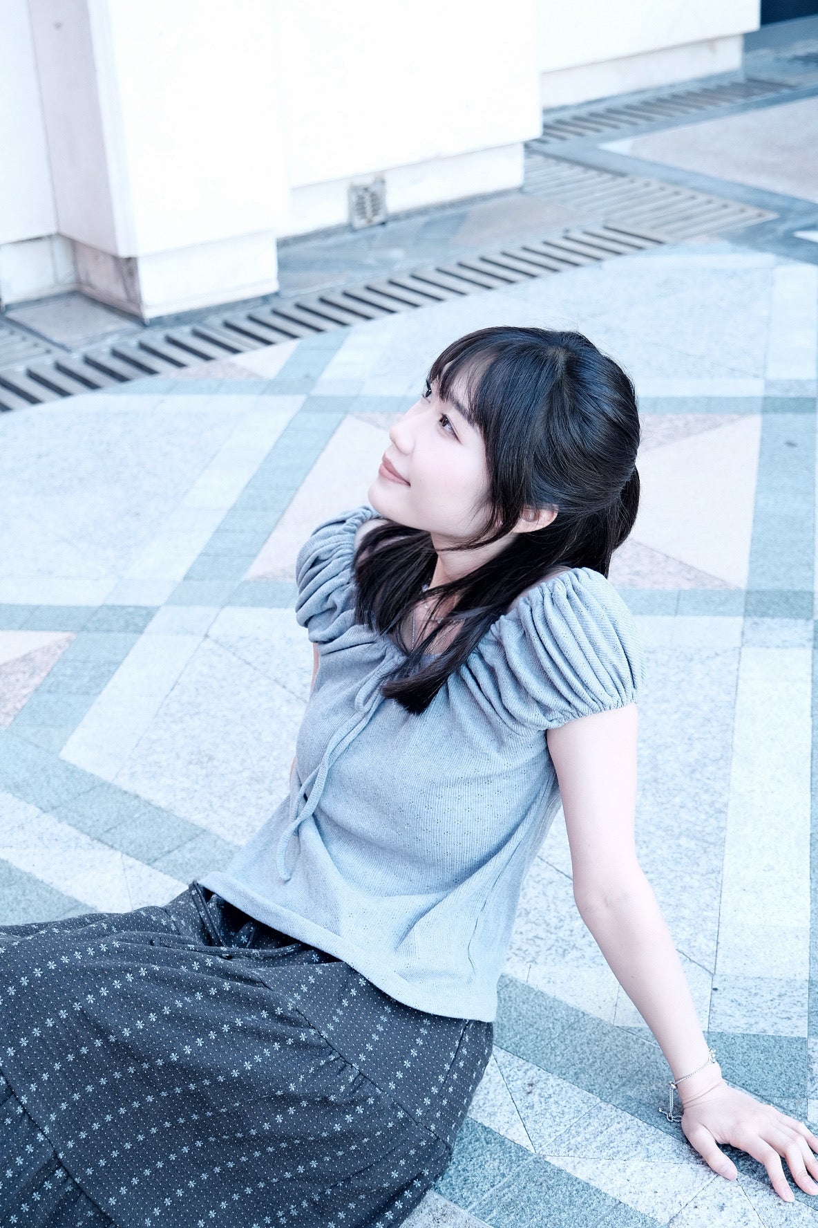Drawstring Puff-Sleeve Top